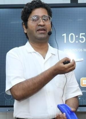 Dr Sachin Saxena moment 4
